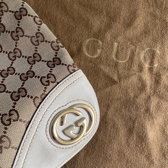 SOLD ๐ Gucci Britt Hobo Medium Bag Cream - Picture 2 of 11